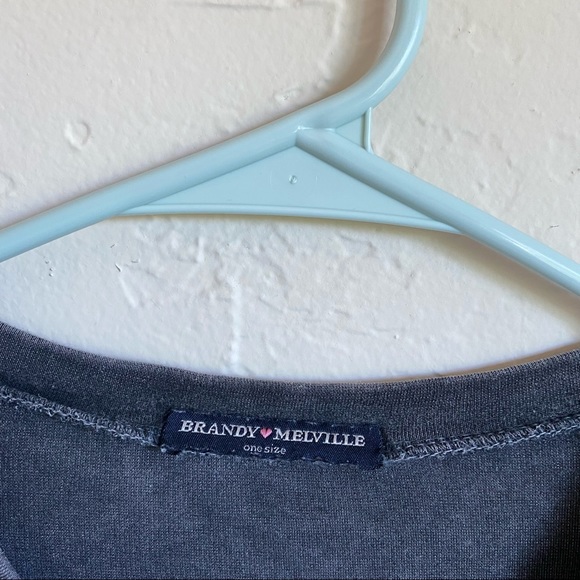 basic gray shirt - Picture 3 of 4